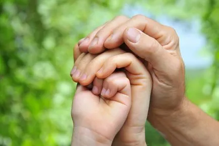 A családi tradíciók és példák fontos a hagyomány a családban (hagyomány) A családi tradíciók és példák fontos a hagyomány a családban