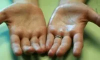 Hands verejték sok köze