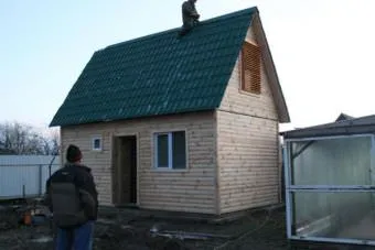 Épület egy fürdő az ország saját kezűleg (saját) Épület egy fürdő az ország saját kezűleg