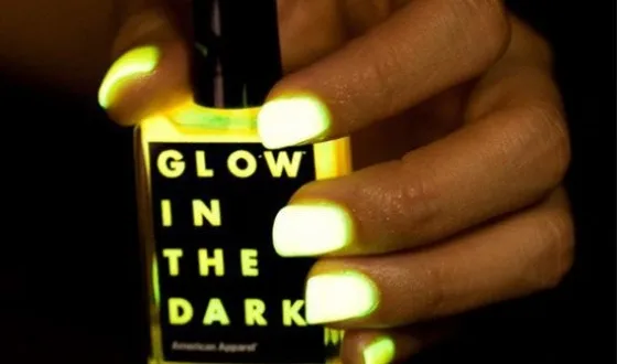 Világító körömlakk, köröm létrehozása, izzó a sötétben (izzó a sötétben fluoreszkáló neon lumineszcens UV fotó video utasításokat) Világító körömlakk, köröm létrehozása, izzó a sötétben