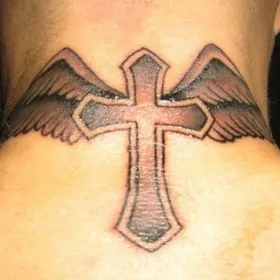 Kereszt tetoválás értelmében - a szó egy szimbólum, a lányok és a fiúk (cross kereszt tetoválás) Kereszt tetoválás értelmében - a szó egy szimbólum, a lányok és fiúk