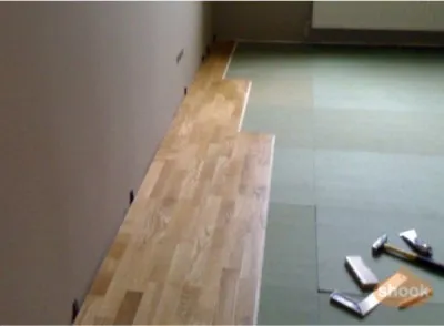 Technológia szóló parketta lapok saját kezűleg