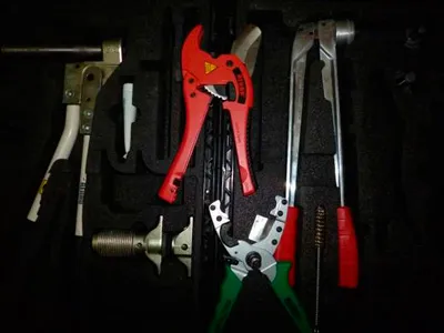Pipes fűtési Rehau (műanyag), REHAU márka, utasítások, fényképek és videó útmutatók telepítés
