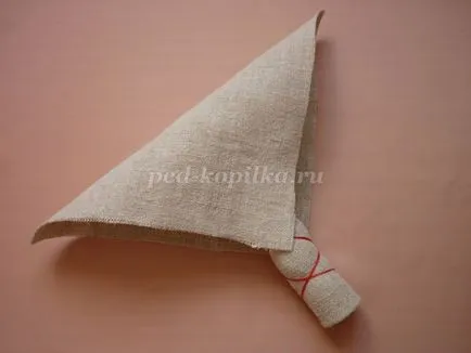 Hagyományos népi baba saját kezűleg (nagyjából akkora a szövet) Hagyományos népi baba saját kezűleg