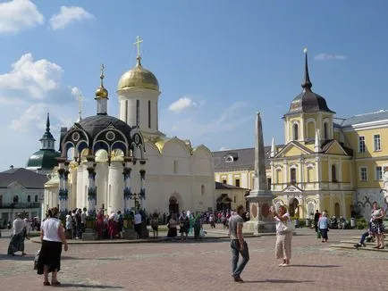 Trinity-Sergius Lavra templomok és szent helyek, hogyan juthatunk el oda, és mit kell látni Sergiev Posad, ötletek