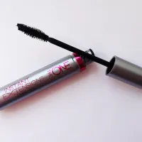 Mascara L'Oreal szempillák leírás és a hatás az új elemek (overhead) Mascara L'Oreal szempillák leírása és a hatás az új elemek