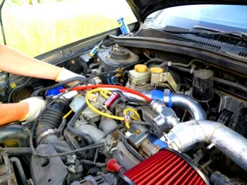 Turbo lag, hogyan lehet megszabadulni harc tubroyamoy dízel - az útmutató a világ autók (teljesítmény) Turbo lag, hogyan lehet megszabadulni harc tubroyamoy dízel - az útmutató a világ autók