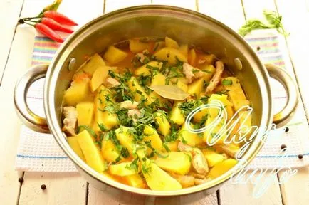 Sült krumpli hússal egy serpenyőben egy lépésről lépésre recept fotók (burgonya) Sült krumpli hússal egy serpenyőben egy lépésről lépésre recept fotók