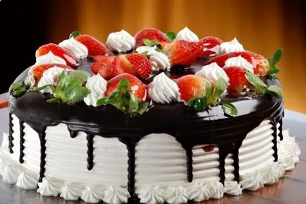 Eper torta dekoráció 