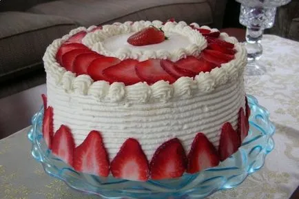 Eper torta dekoráció 