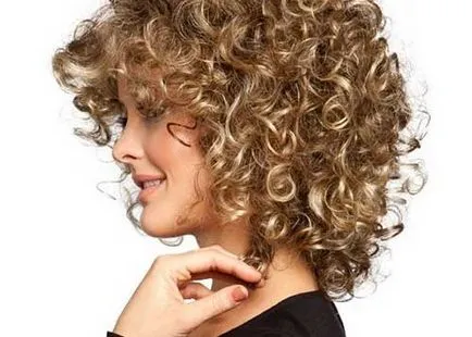 Styling göndör haj hajformázó ötletek 4