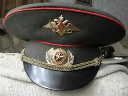Égetési feltételek serviceman dolgozó nem felel meg (szerződésszegés) Elbocsátása egy katona nem tartása a szerződés