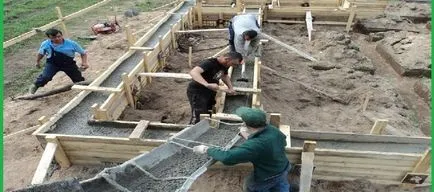Telepítése zsaluzat és betonozás, javítás iskola