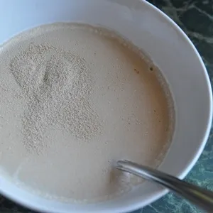 Megtanuljuk, hogyan lehet egyszerű és finom sütemény otthon - egy leírást a recept képekkel