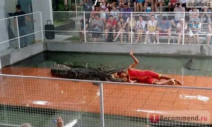 Vietnam, Nha Trang - „felülvizsgálat fogom 3 kép, egy csomó szöveget