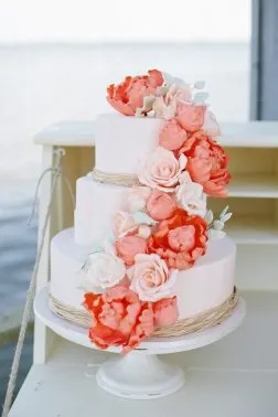 A trend a menyasszonyi torta dekoráció virág (esküvő) A trend a menyasszonyi torta dekoráció virágok