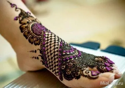 Henna tetoválás otthon (hogyan lehet egy ideiglenes henna tetoválás) Henna tetoválás otthon