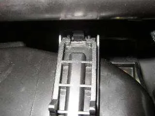 Cseréje a fülke szűrő Hyundai Accent lépésről lépésre, videó