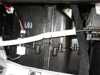 Cseréje a fülke szűrő Hyundai Accent lépésről lépésre, videó