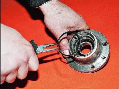 Cseréje első kerékcsapágy 2110, a kiválasztás a Csapágyagy