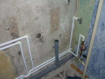Csövek cseréje a fürdőszobában a kezüket Videó