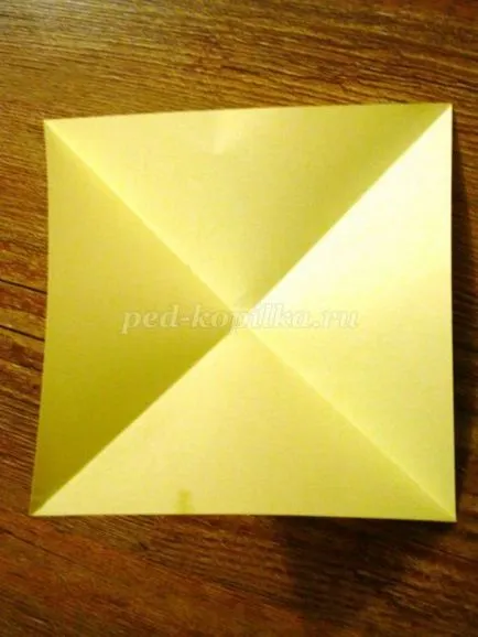 Hare origami papír lépésről lépésre a nyúl és a videó modul (nyúl) Hare origami papír lépésről lépésre a nyúl és videó modulok