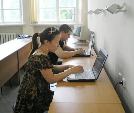Обиколката на библиотеката