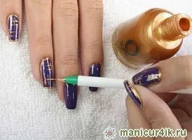 Френски с разширяването на нокътното ложе