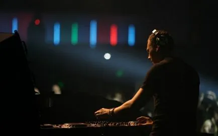 Как да се научите DJing