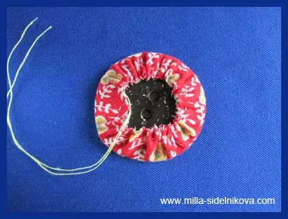 Както obtyanut кърпа бутон (плат) Както двойни бутони кърпа
