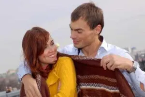 Как да се развесели прости начини момиче