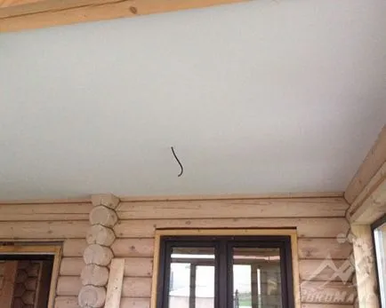Egy fából készült ház felső Egy fából készült ház felső