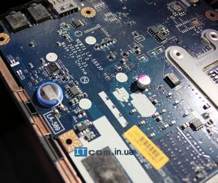 Както разглобява лаптоп Acer 5741zg стремим почистване или смяна
