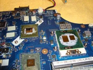 Как да разглобявате Acer 5742g (5742) и чисти от прах (5742 гр) Как да разглобявате Acer 5742g (5742) и чисти от прах