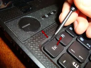 Как да разглобявате Acer 5742g (5742) и чисти от прах (5742 гр) Как да разглобявате Acer 5742g (5742) и чисти от прах