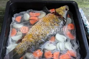 Carp пълнена с печени - рецепта със снимки, как да се готви на (печени) Carp пълнена с печени - рецепта със снимки, как да се готви на