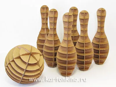 Картон DIY боулинг, играе с приятелите си