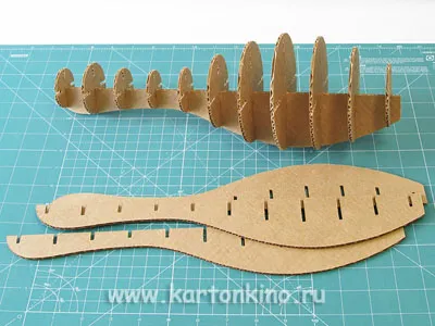 Картон DIY боулинг, играе с приятелите си