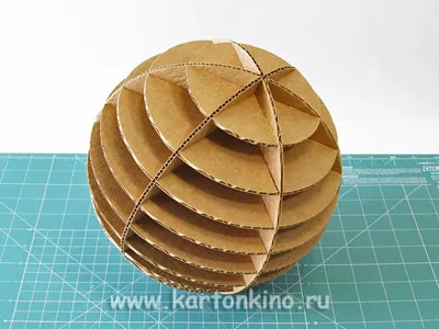 Картон DIY боулинг, играе с приятелите си