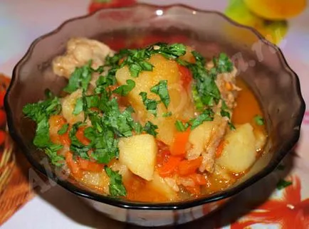 Заек яхния с картофи, рецептата със снимка