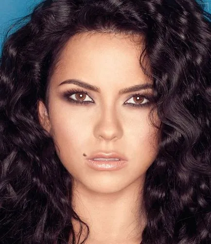 Грим за брюнетки трябва да бъде индивидуализирана