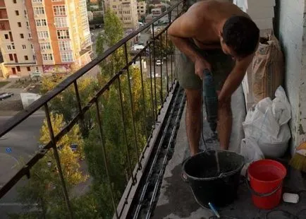 Комбинирането на балкона (лоджии) с кухня, баня, документи, работа поръчка, дизайнерски идеи