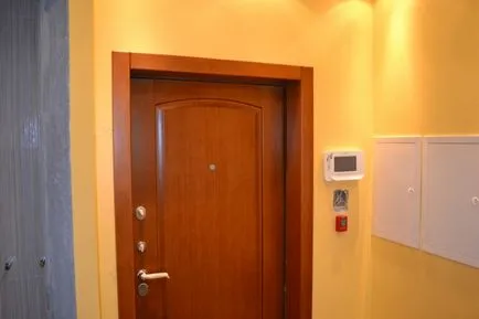 Обзавеждане на входната врата с ръцете си вътре, интериорни ламинат и стенни отвори, как да се обшивам