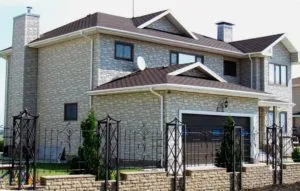 Панелите за фасадите на частни къщи, възможности и съвети за избора