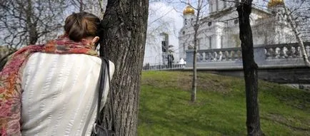 Защо не мога да ходя на църква и храм по време на менструация