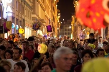 Holiday светлина къде да отида във фестивала на светлините