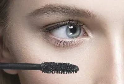 Прозрачен Mascara - защо