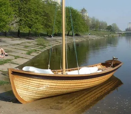 Лодката на реката с платно, морски условия (вида кораби и плавателни съдове) (Дължина м капацитет) Речната лодка с платна, морски условия (вида кораби и плавателни съдове)