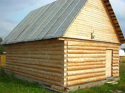 Фрези дървена къща в крака