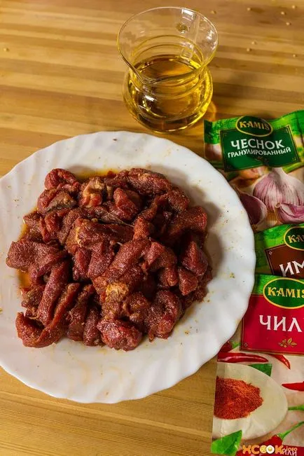 Корейски салата с краставици и месо - стъпка по стъпка рецепти снимки